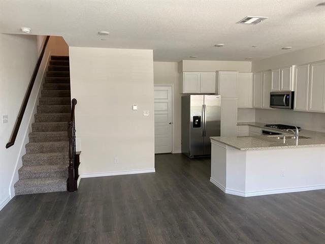 Foto principal - 2402 Siskiyou St