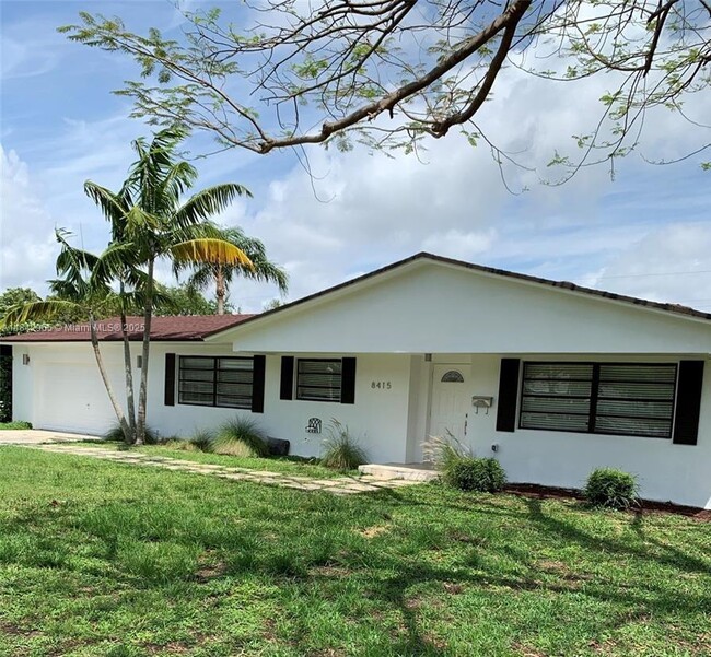 Building Photo - 8415 SW 144th St