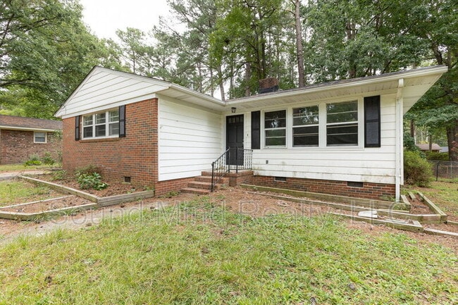 Building Photo - 1311 Dogwood Ln NW