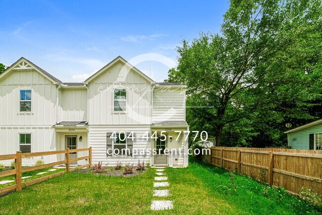 Foto del edificio - 229 Evergreen Trail SE