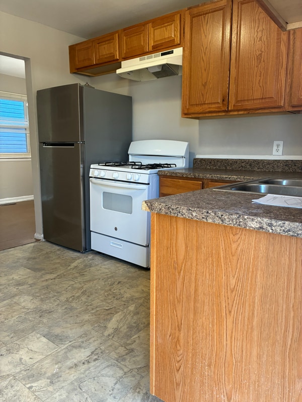 Foto del edificio - 719 Hemlock Ave