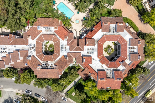 Alt Building - Linden Heights Condominium