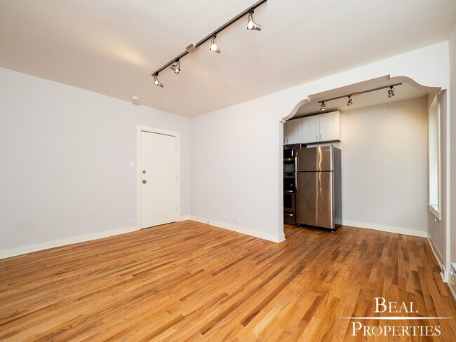 Building Photo - 2420 N Kedzie Blvd