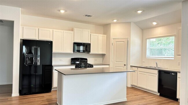 Building Photo - 187 Jeffers