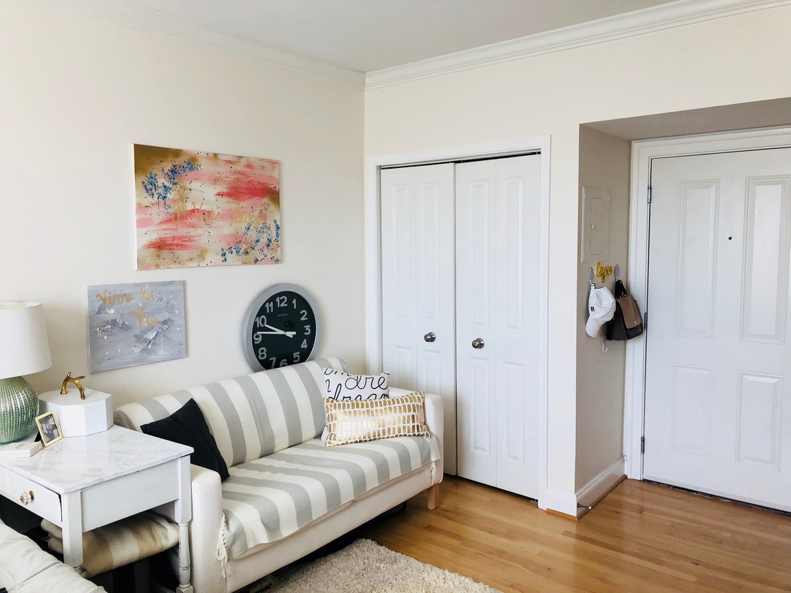 Foto principal - 1701 16th St NW