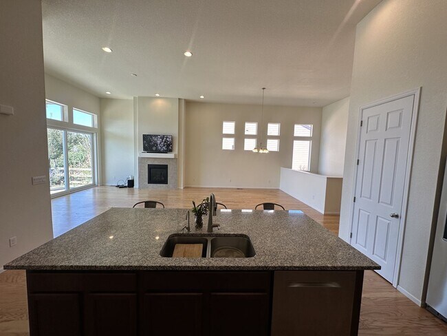 Building Photo - Modern 4-Bed Ranch in Erie with 13-Ft Ceil...