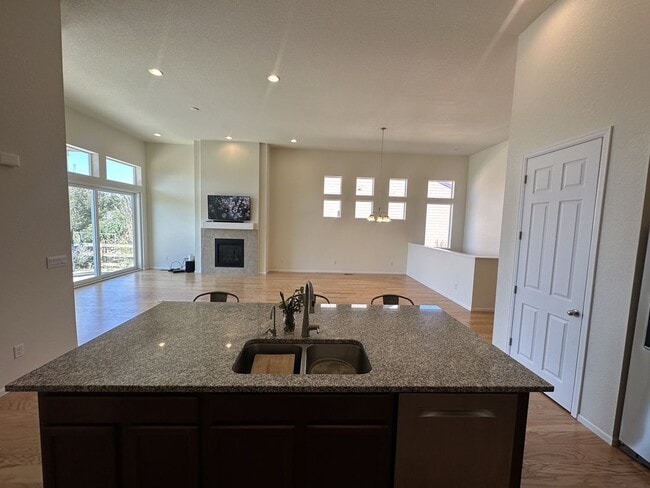 Foto del edificio - Modern 4-Bed Ranch in Erie with 13-Ft Ceil...