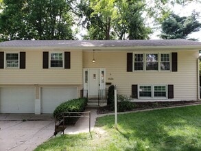 Building Photo - 1524 N 94th St