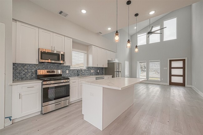 Building Photo - 9204 Buffum St