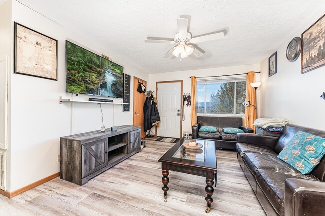 Interior Photo - Alpine Apartments