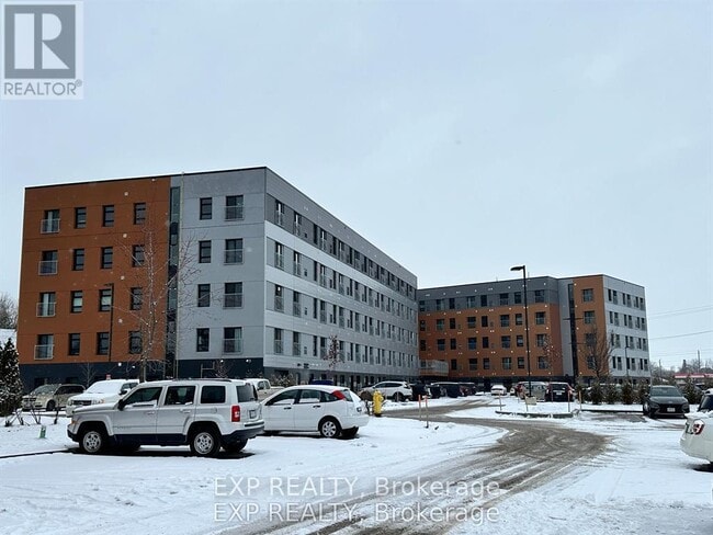 Building Photo - 75 Barrie Rd