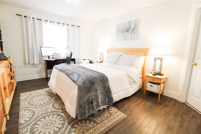 Foto del edificio - 5791 NW 116th Ave