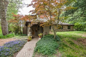 Building Photo - 10985 E Pleasant Lake Rd
