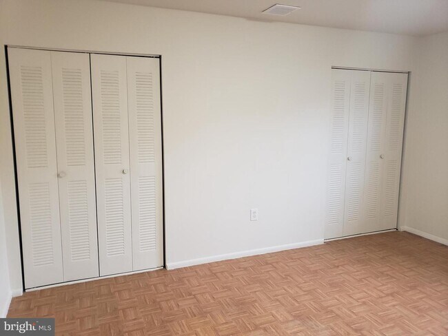 Building Photo - 1247 Liberte Ct