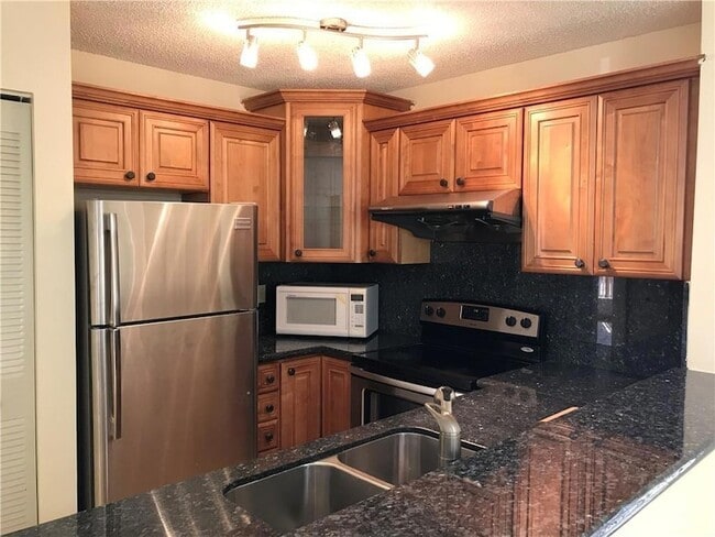 Foto del edificio - 7061 SW 41st Pl