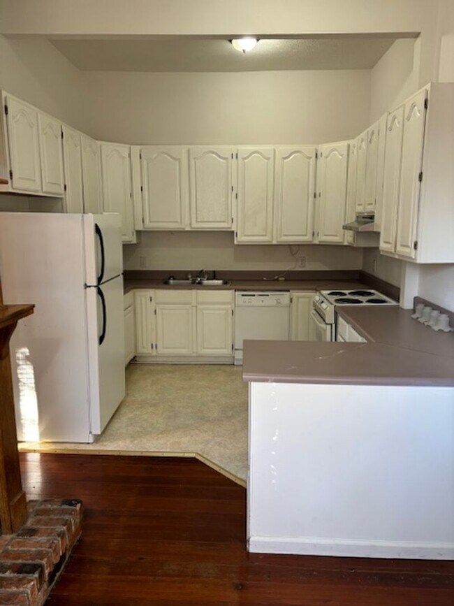 Building Photo - The Ideal Space to Balance Life, Work and Play.