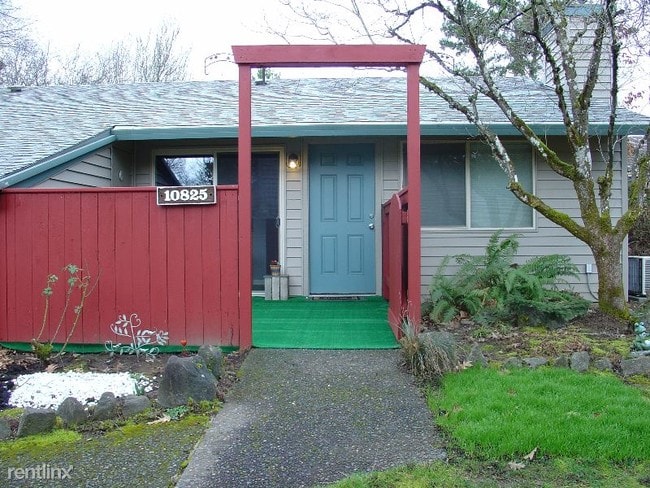 Building Photo - 2 br, 1 bath Condo - 10825 SW 121st Ave