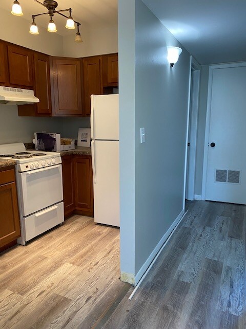 Foto del edificio - 54 College Ave