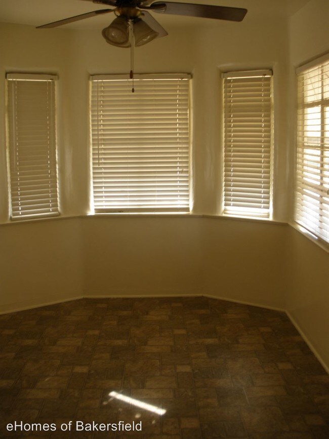 Foto del edificio - 518 Ray St