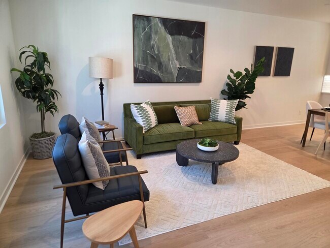 Foto del edificio - 2524 Chamomile Ln