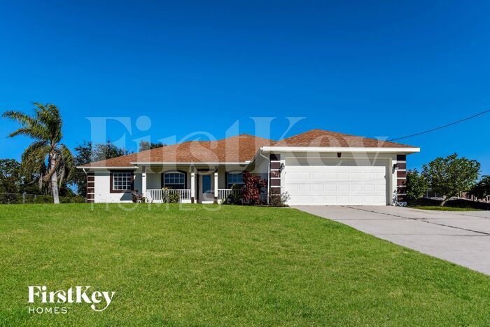 Primary Photo - 1629 N Gator Cir