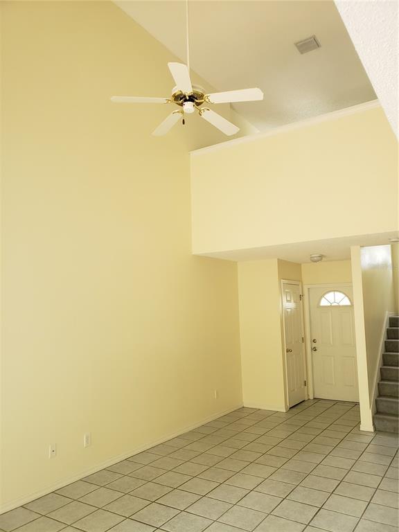 Building Photo - 1409 Adams Cir E