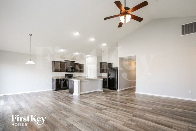 Foto del edificio - 1350 Greenbriar Wy