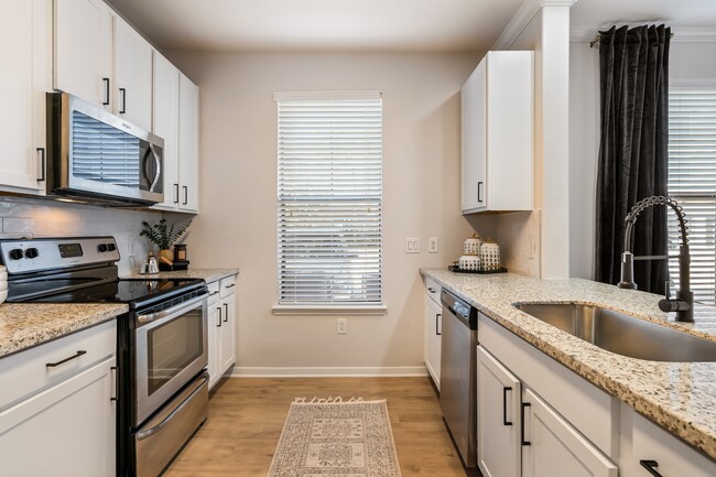 Kitchen - Evergreen at Sterling Ridge