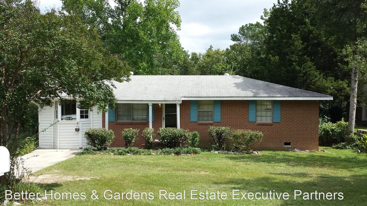 Primary Photo - 4 br, 1.5 bath House - 138 Hickory Dr. S Cir