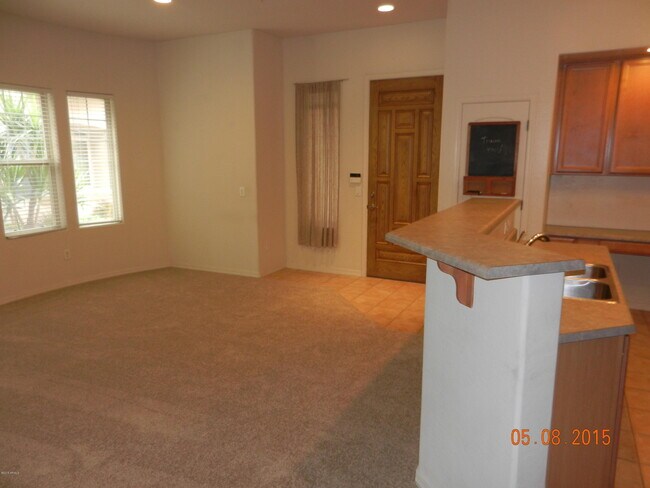 Building Photo - 11000 N 77th Pl