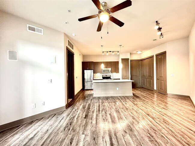 Foto del edificio - 5454 Washington Ave