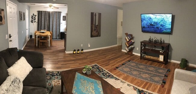 Foto del edificio - 6577 Desert Queen Ave