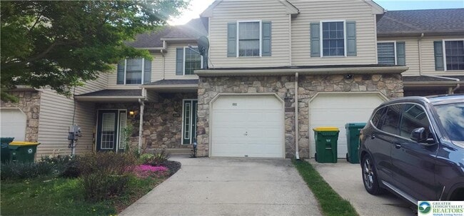 Building Photo - 1600 Greystone Cir