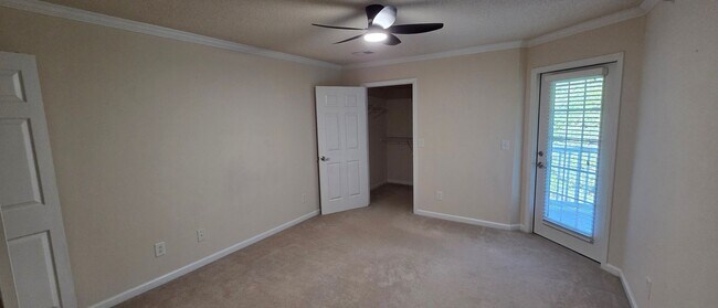 Foto del edificio - 130 Shallowford Reserve Dr