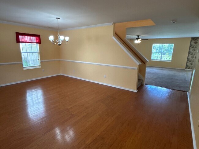 Foto del edificio - Spacious 3 Bed | 2.5 Bath House in Raleigh