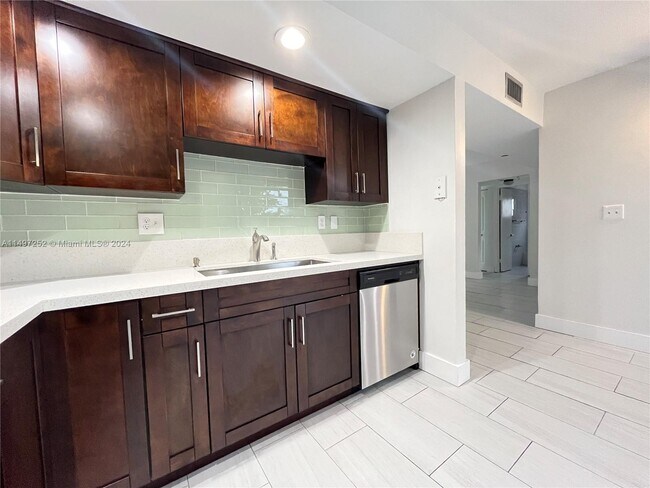 Foto del edificio - 8540 SW 133rd Avenue Rd