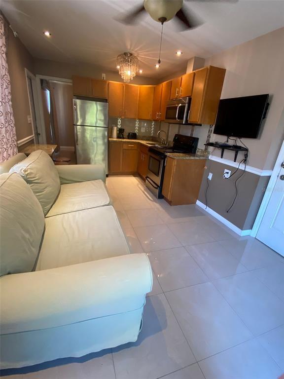 Building Photo - 27015 Coral Springs Dr