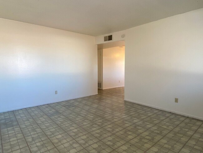 Foto del edificio - Tempe 3 Bed, 2 Bath Single Story in Cul de...