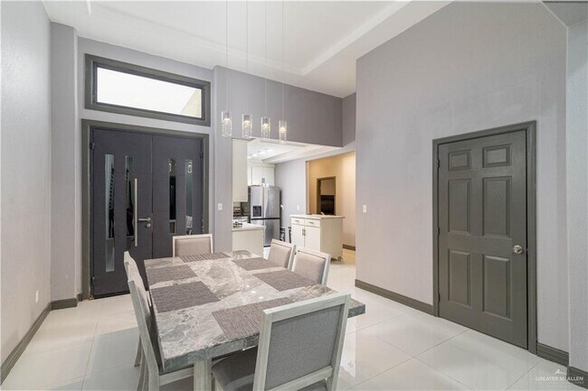 Building Photo - 12 Cimarron Dr