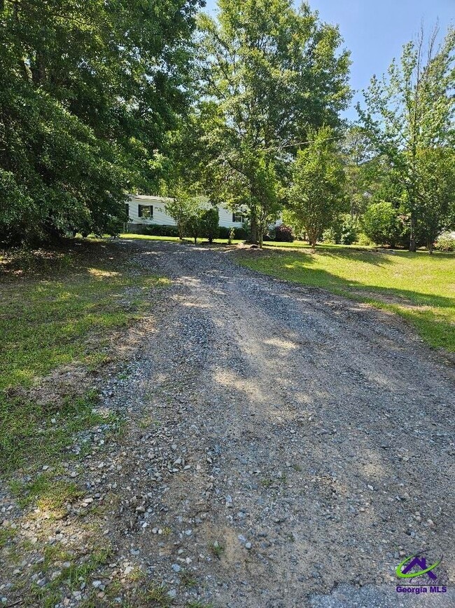 Building Photo - 83 Troon Dr