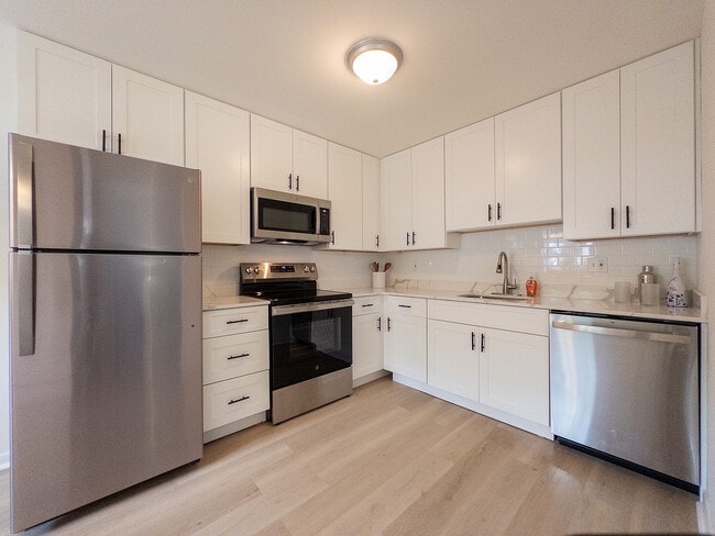 Interior Photo - College Arms Apartments