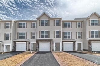 Building Photo - 383 Mesa Ln