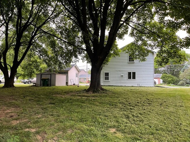 Building Photo - 1464 S Krocks Rd