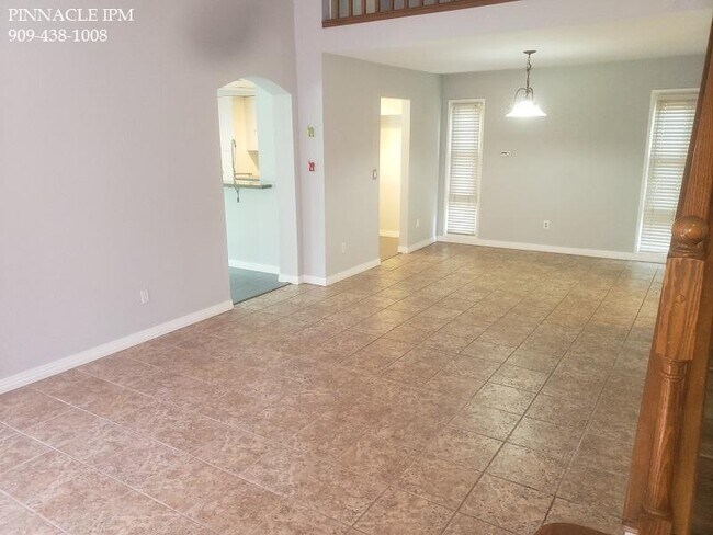Building Photo - 10734 Hampton Pl