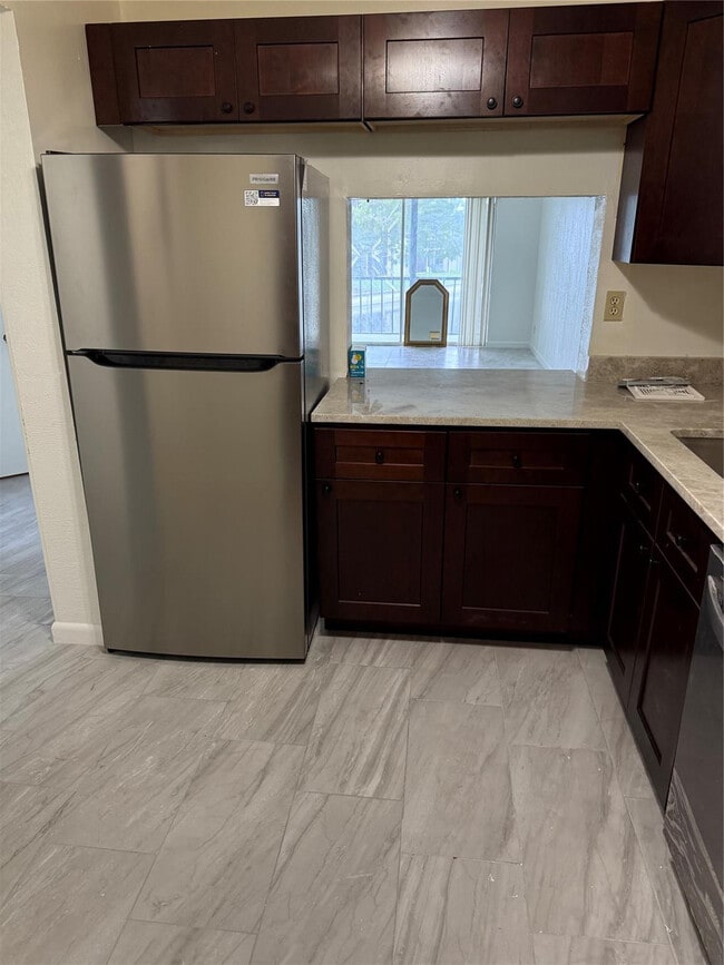 Foto del edificio - 7901 N Colony Cir