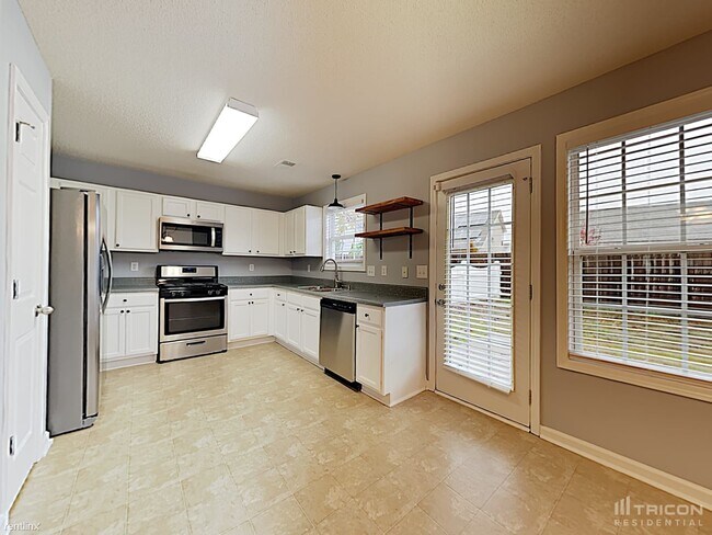 Building Photo - 251 Greystone Cir