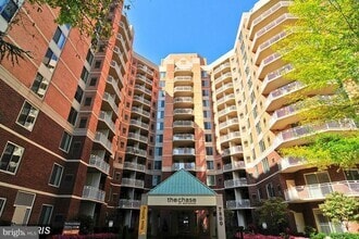 Building Photo - 7500 Woodmont Ave