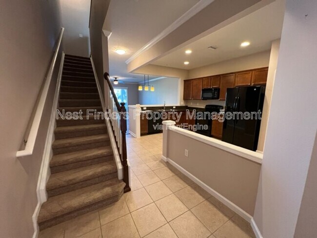 Building Photo - 6937 Woody Vine Dr