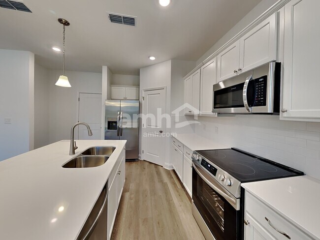 Building Photo - 226 Argea Dr