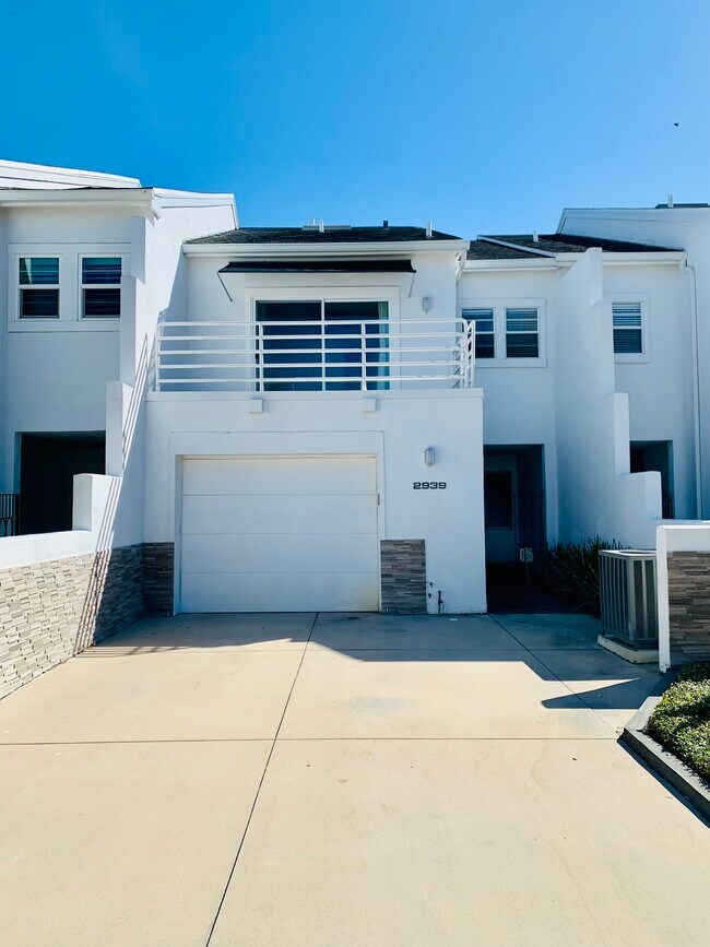 Foto del edificio - 2939 W Knights Ave